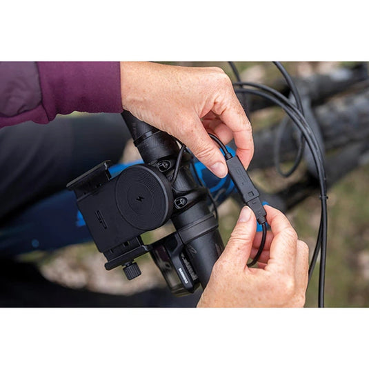 SP UNIVERSAL CHARGING PHONE CLAMP SPC+ - Portacellulare universale a morsetto con caricatore SPC+